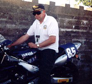 TTfan puts Francesca Giordanos Bill Smith Yamaha through scrutineering